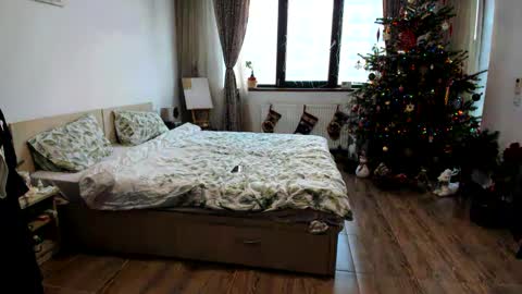 ecaterina_katy online show from December 12, 9:30 am