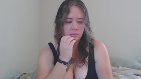 Snapshot of echosol17 chatting on September 28, 5:07 pm Weird Echo online show from September 28, 5:07 pm