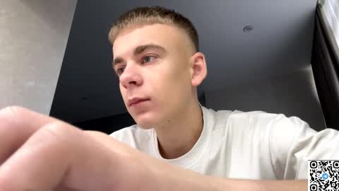 echowraith online show from October 18, 6:05 am