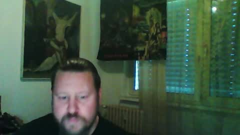 Edward online show from May 4, 5:42 pm