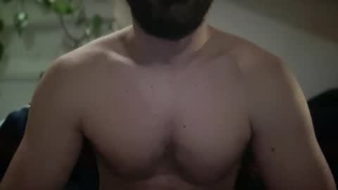 Snapshot of edarkeon chatting on November 25, 7:36 pm edarkeon online show from November 25, 7:36 pm