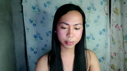 eddfox001 online show from May 1, 2:43 pm