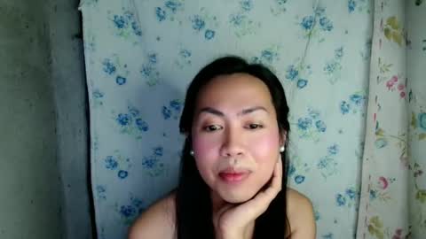 eddfox001 online show from May 11, 4:04 pm