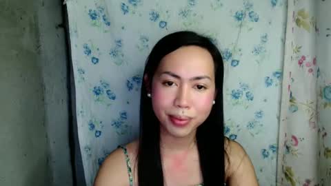 eddfox001 online show from May 12, 1:08 pm