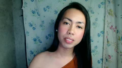eddfox001 online show from June 24, 12:37 pm
