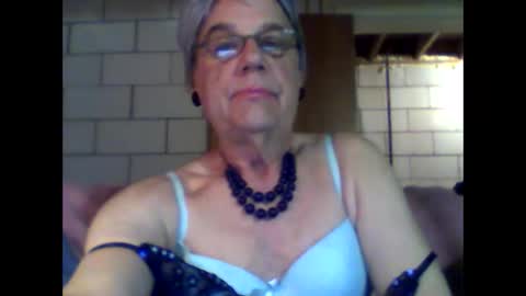 eddie595959 online show from April 2, 10:13 am