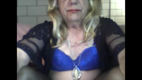 eddie595959 online show from April 3, 10:13 am