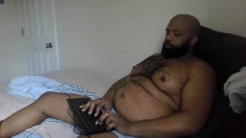 Snapshot of eddiejonez chatting on April 6, 3:46 pm eddiejonez online show from April 6, 3:46 pm