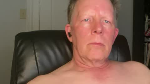 Snapshot of eddygl1968 chatting on June 30, 2:23 am Eddy online show from June 30, 2:23 am