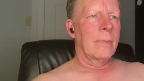 Snapshot of eddygl1968 chatting on July 3, 2:29 am Eddy online show from July 3, 2:29 am