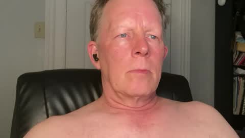 Snapshot of eddygl1968 chatting on July 7, 2:14 am Eddy online show from July 7, 2:14 am