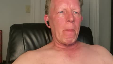 Snapshot of eddygl1968 chatting on July 11, 2:47 am Eddy online show from July 11, 2:47 am