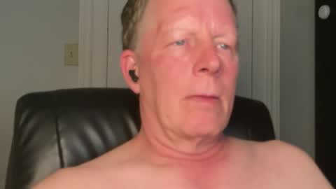 Snapshot of eddygl1968 chatting on July 13, 2:14 am Eddy online show from July 13, 2:14 am
