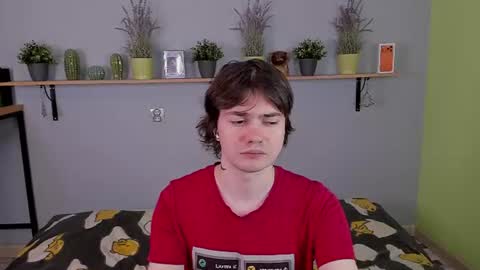Snapshot of edgar_ray chatting on June 20, 1:52 am Edgar online show from June 20, 1:52 am
