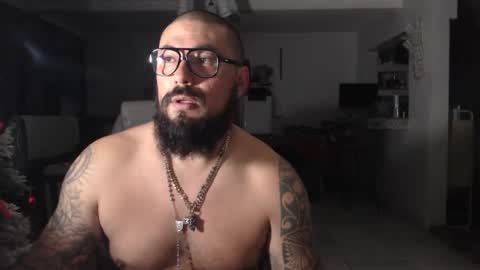 edgarram83 online show from December 11, 7:09 am