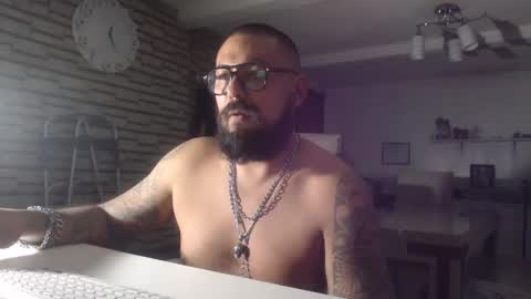 edgarram83 online show from October 20, 6:25 am