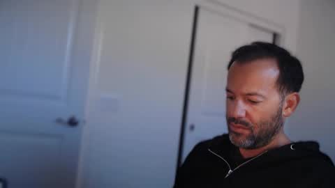 EdgeM online show from December 3, 8:18 pm