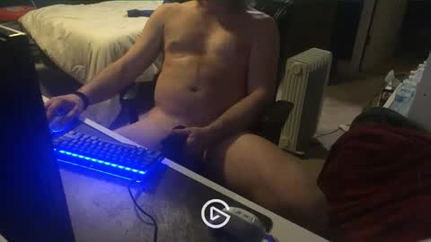 Snapshot of edgemeallnight chatting on March 14, 3:01 am edgemeallnight online show from March 14, 3:01 am