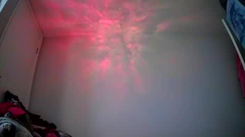 Snapshot of edgeofinsanity13 chatting on October 18, 7:47 pm Angel online show from October 18, 7:47 pm