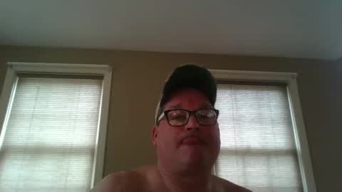 Snapshot of edgingthewood chatting on December 16, 3:32 pm edgingthewood online show from December 16, 3:32 pm