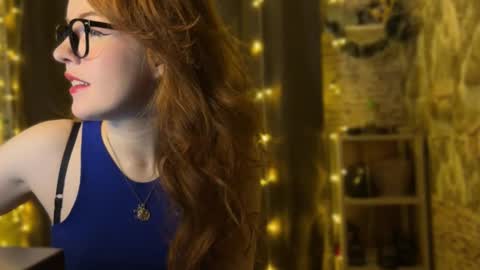 Friendly neighbourhoud redhead  online show from January 16, 11:27 pm