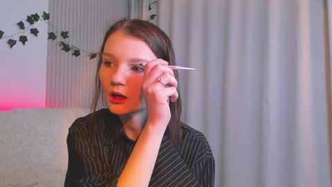 Lisa  online show from February 25, 12:36 am