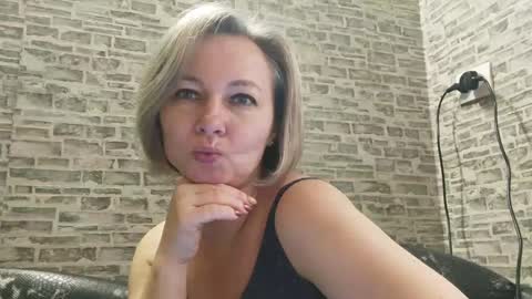 edithmanning online show from December 8, 7:15 am