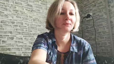 edithmanning online show from December 14, 7:29 am