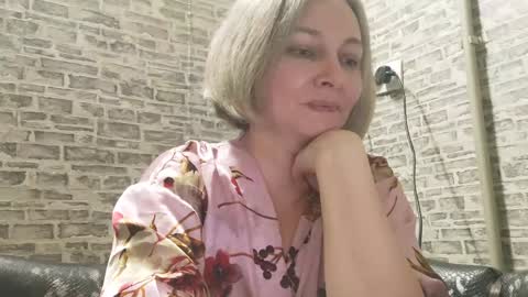 edithmanning online show from December 16, 5:33 pm