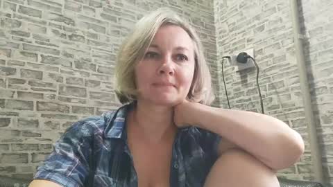 edithmanning online show from January 8, 10:59 am