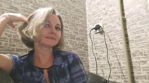 edithmanning online show from January 9, 6:36 pm
