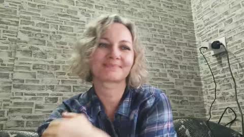 edithmanning online show from January 13, 10:58 am