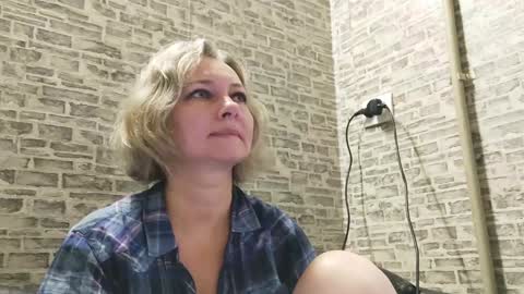 edithmanning online show from January 14, 6:02 am