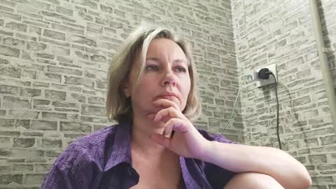 edithmanning online show from February 1, 10:48 am