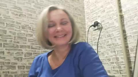 edithmanning online show from February 11, 6:33 pm
