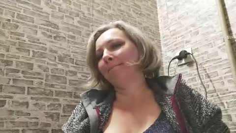 edithmanning online show from February 15, 5:39 pm