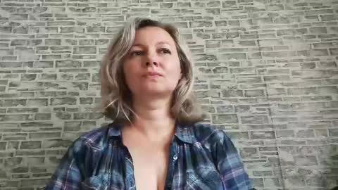 edithmanning online show from September 10, 5:07 am
