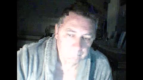 Snapshot of edje59a chatting on December 3, 7:10 am Eddy online show from December 3, 7:10 am