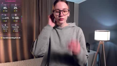 Nikki online show from January 17, 1:10 am