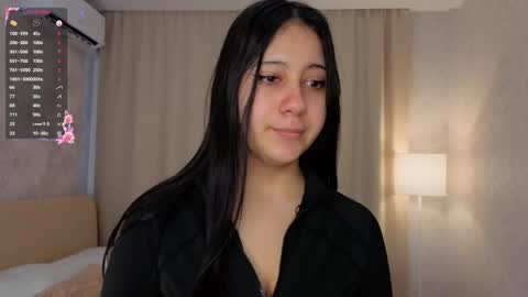 Reina online show from March 27, 7:14 am