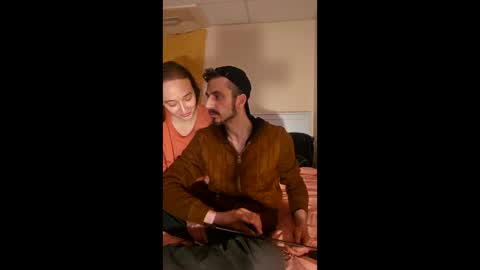 edmonton1985780 online show from March 23, 6:39 am