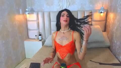 Snapshot of ednajarath chatting on October 4, 4:21 am EdnaJarath online show from October 4, 4:21 am