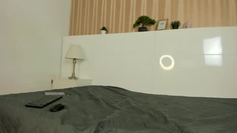 Snapshot of edrien_ray chatting on April 10, 1:22 am edrien_ray online show from April 10, 1:22 am