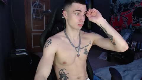 Eduar online show from January 11, 1:27 pm