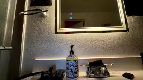 Snapshot of edvmendez1766 chatting on January 9, 11:57 am edvmendez1766 online show from January 9, 11:57 am