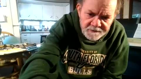 Snapshot of edwalters chatting on December 1, 10:21 pm Eddie online show from December 1, 10:21 pm