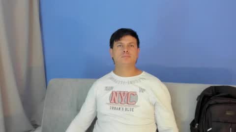 edwar_95 online show from February 3, 10:48 pm