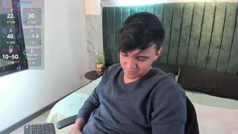 Eduardo online show from October 12, 4:00 am