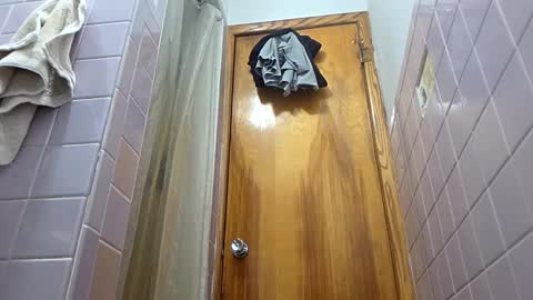 Snapshot of edwardaims_2please chatting on November 12, 5:24 pm edwardaims_2please online show from November 12, 5:24 pm