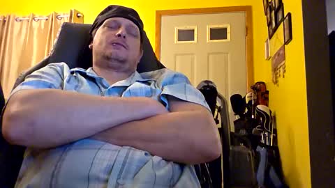 Snapshot of edwardaims_2please chatting on November 14, 4:55 am edwardaims_2please online show from November 14, 4:55 am